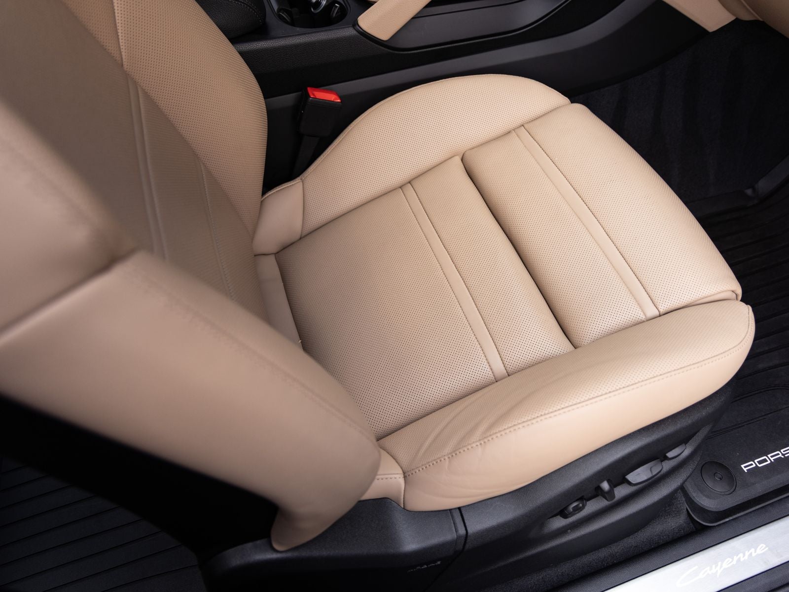 2025 Porsche Cayenne Cayenne Coupe