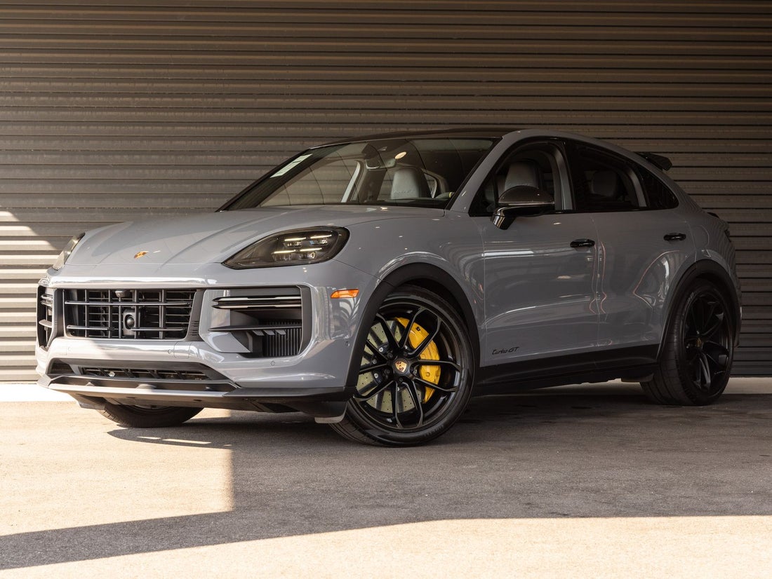 2024 Porsche Cayenne Turbo GT — photo 1 of 39