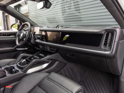 2024 Porsche Cayenne Turbo GT
