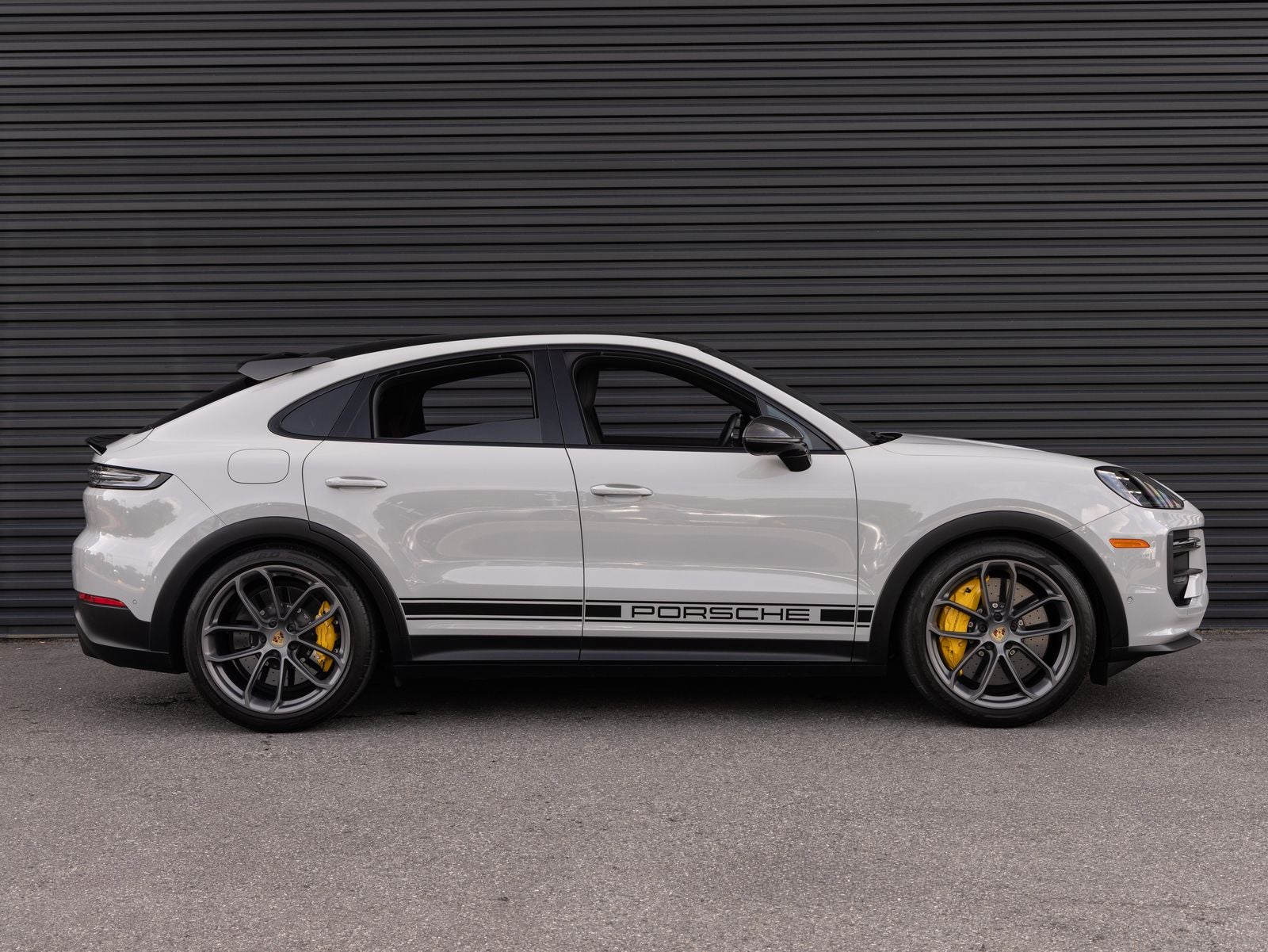 2024 Porsche Cayenne Turbo GT