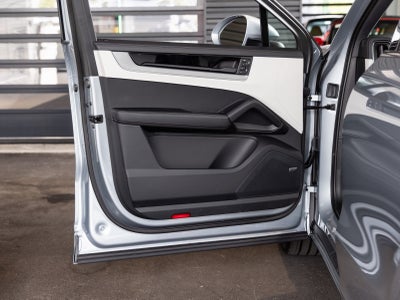 2026 Porsche Cayenne Cayenne S Coupe