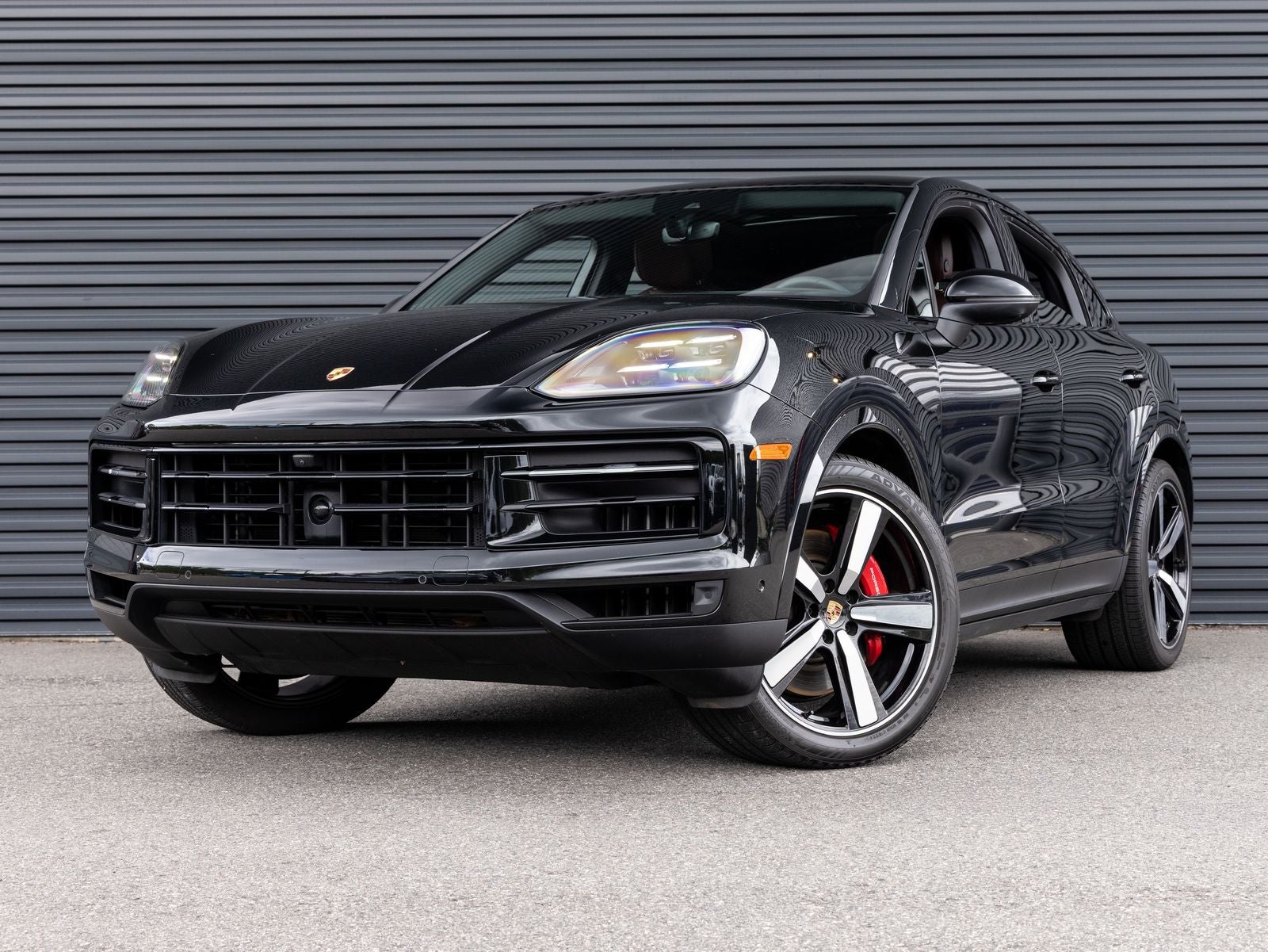 2025 Porsche Cayenne S's photo