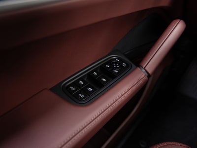 2025 Porsche Cayenne S Coupe