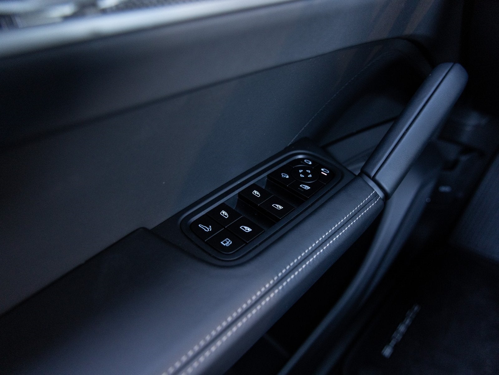 2026 Porsche Cayenne Cayenne Turbo E-Hybrid Coupe