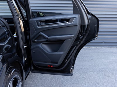 2026 Porsche Cayenne Cayenne Turbo E-Hybrid Coupe