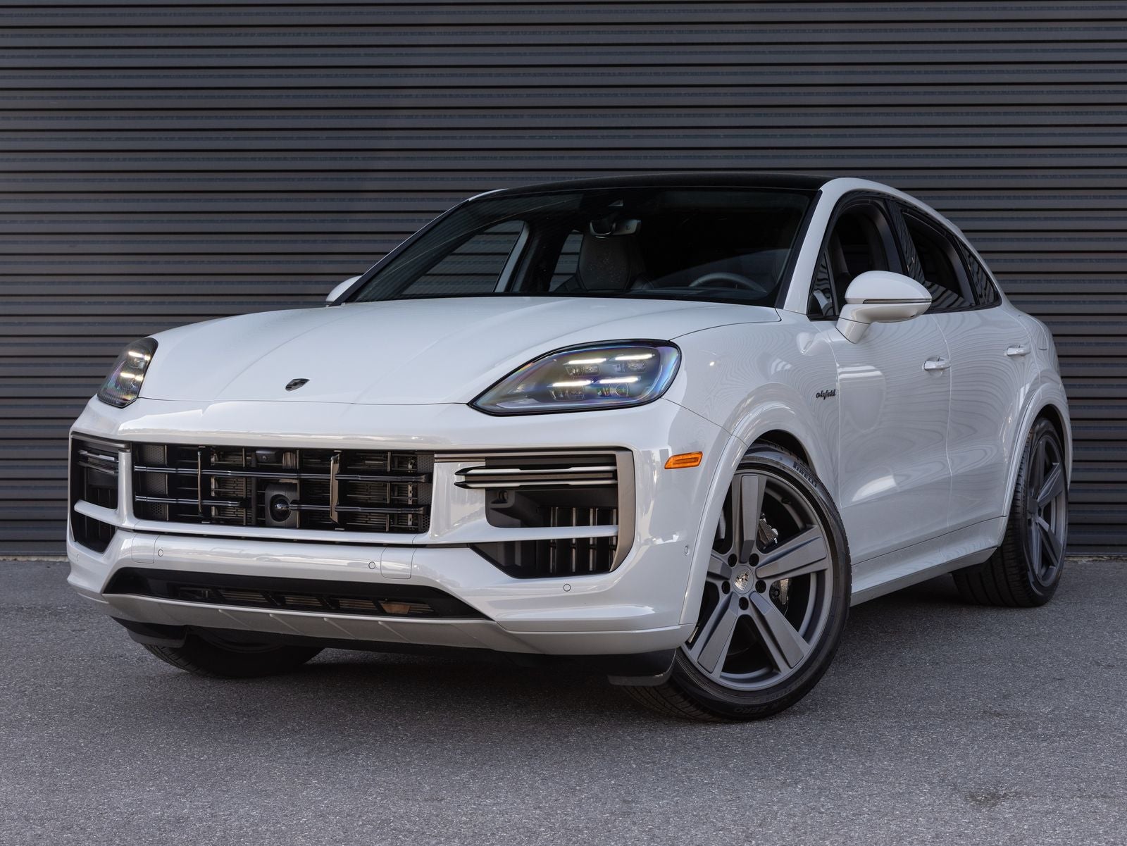 2026 Porsche Cayenne Turbo E-Hybrid Coupe