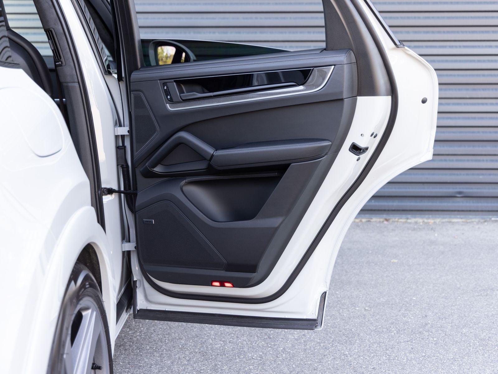 2026 Porsche Cayenne Turbo E-Hybrid Coupe