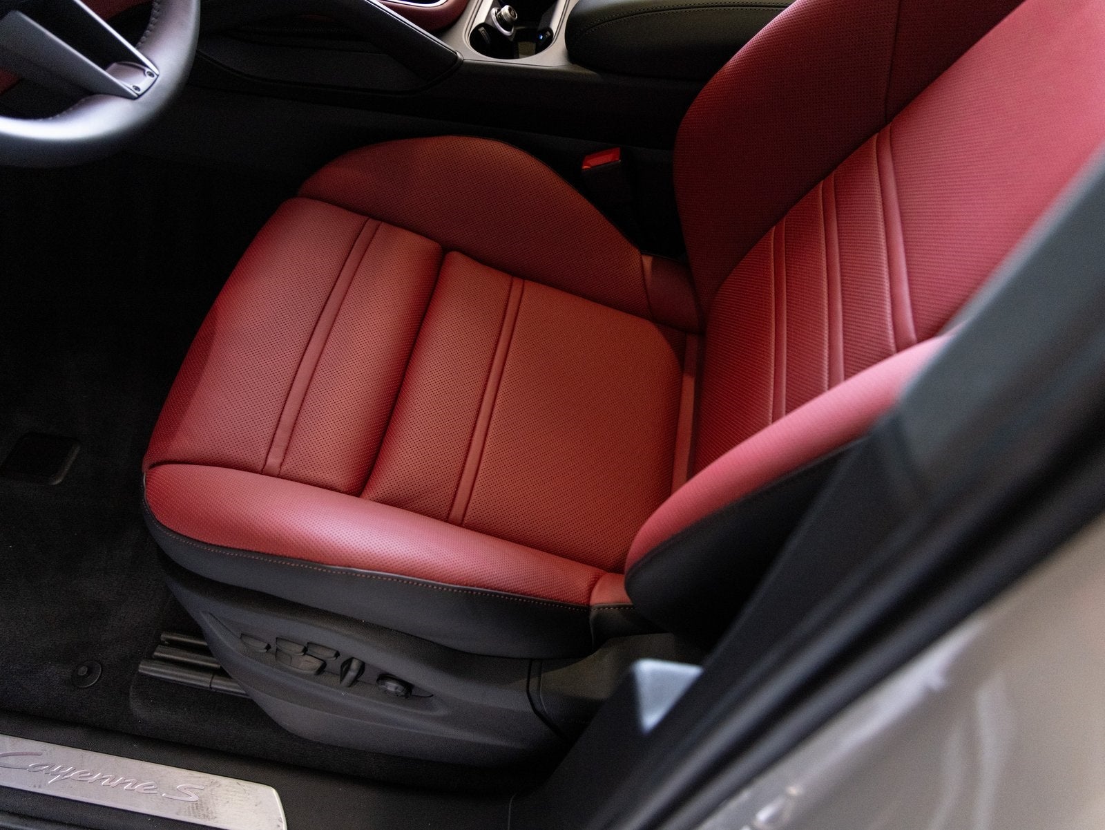 2026 Porsche Cayenne Cayenne S E-Hybrid Coupe