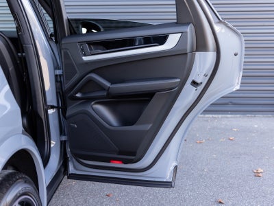 2026 Porsche Cayenne Cayenne S E-Hybrid Coupe