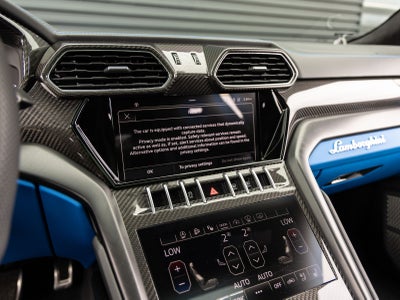 2022 Lamborghini Urus AWD