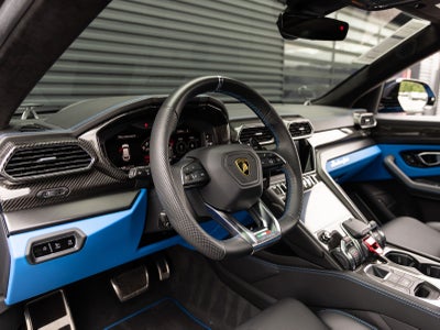 2022 Lamborghini Urus AWD
