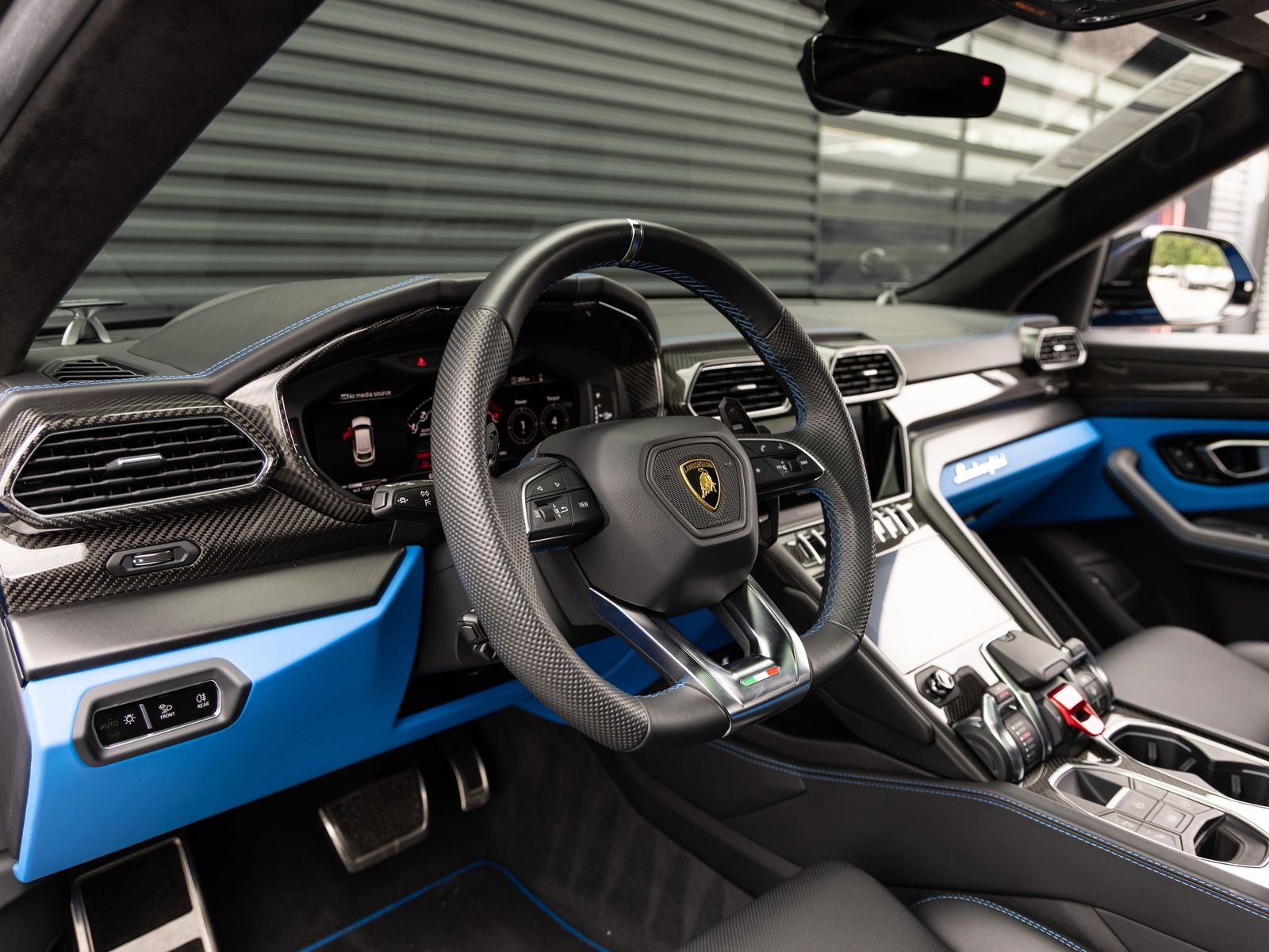 2022 Lamborghini Urus AWD