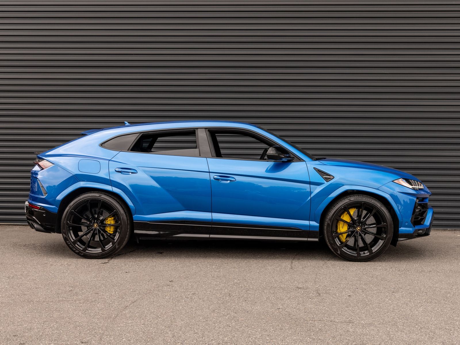 2022 Lamborghini Urus AWD