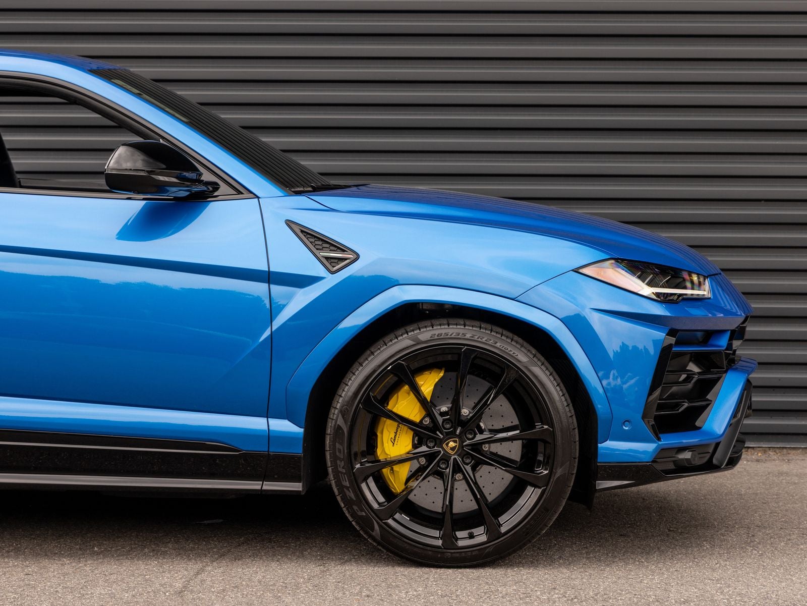2022 Lamborghini Urus AWD