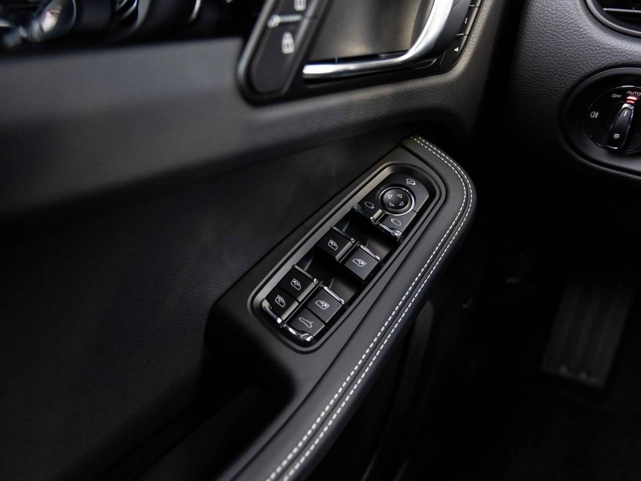 2026 Porsche Macan Macan S