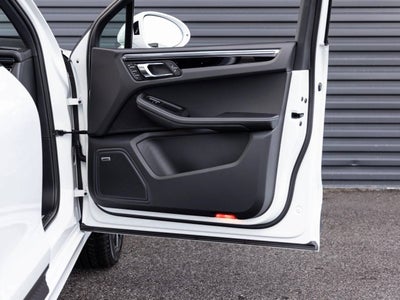 2026 Porsche Macan Macan S