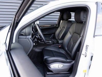 2026 Porsche Macan Macan S