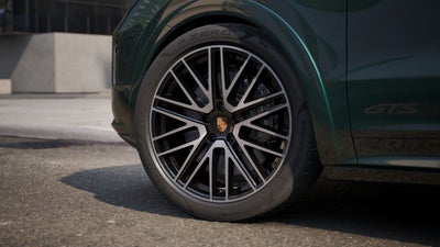 2027 Porsche Cayenne Cayenne GTS