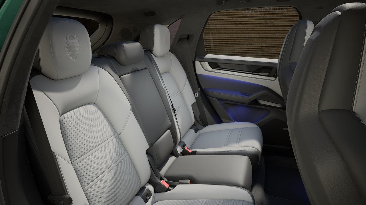 2027 Porsche Cayenne Cayenne GTS