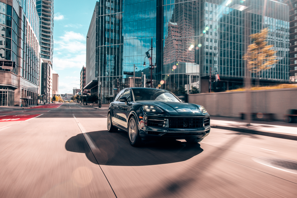 Porsche Little Rock Cayenne