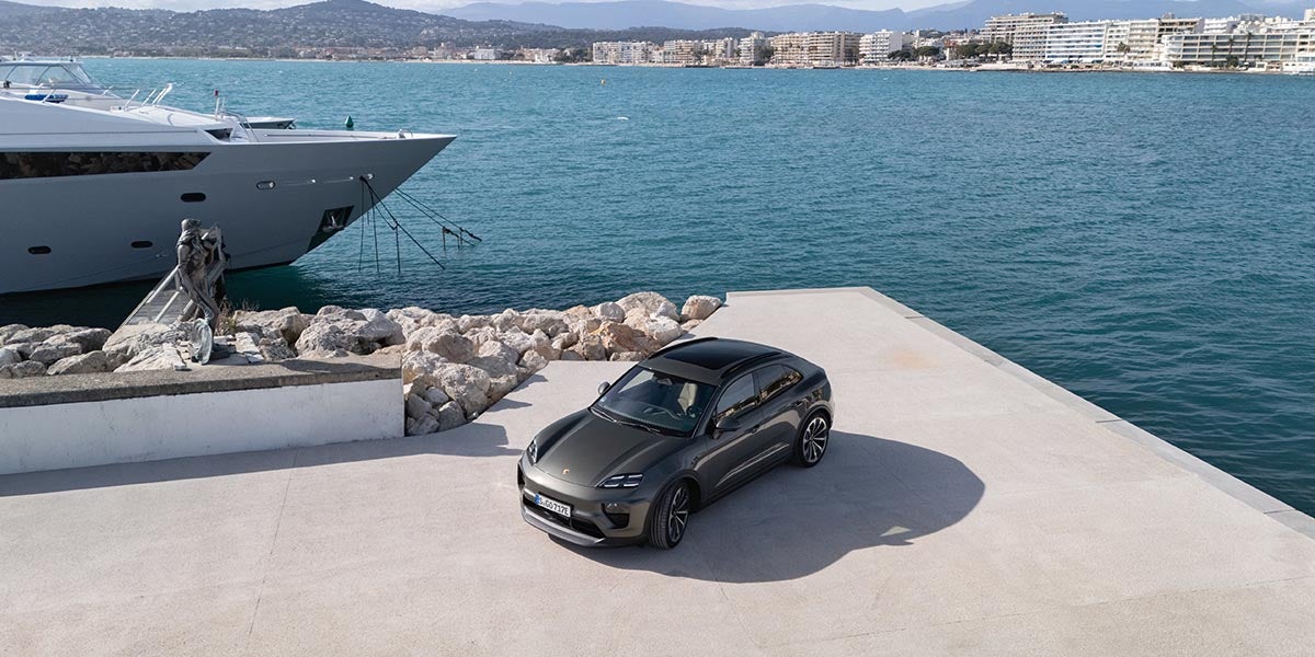 2025 Porsche Macan 4 Electric